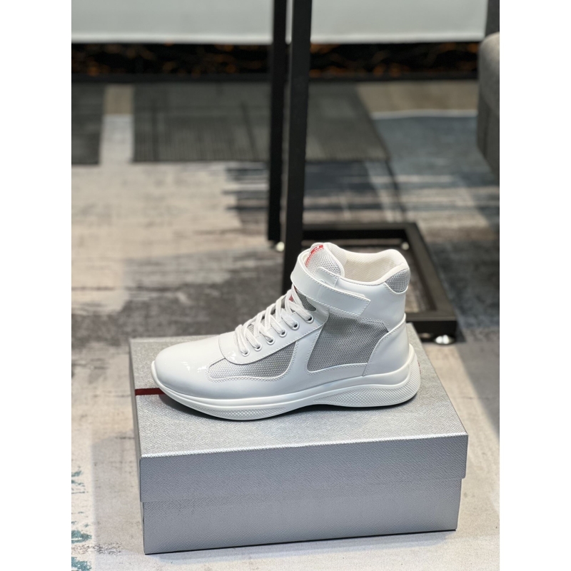 Pra*a casual shoes